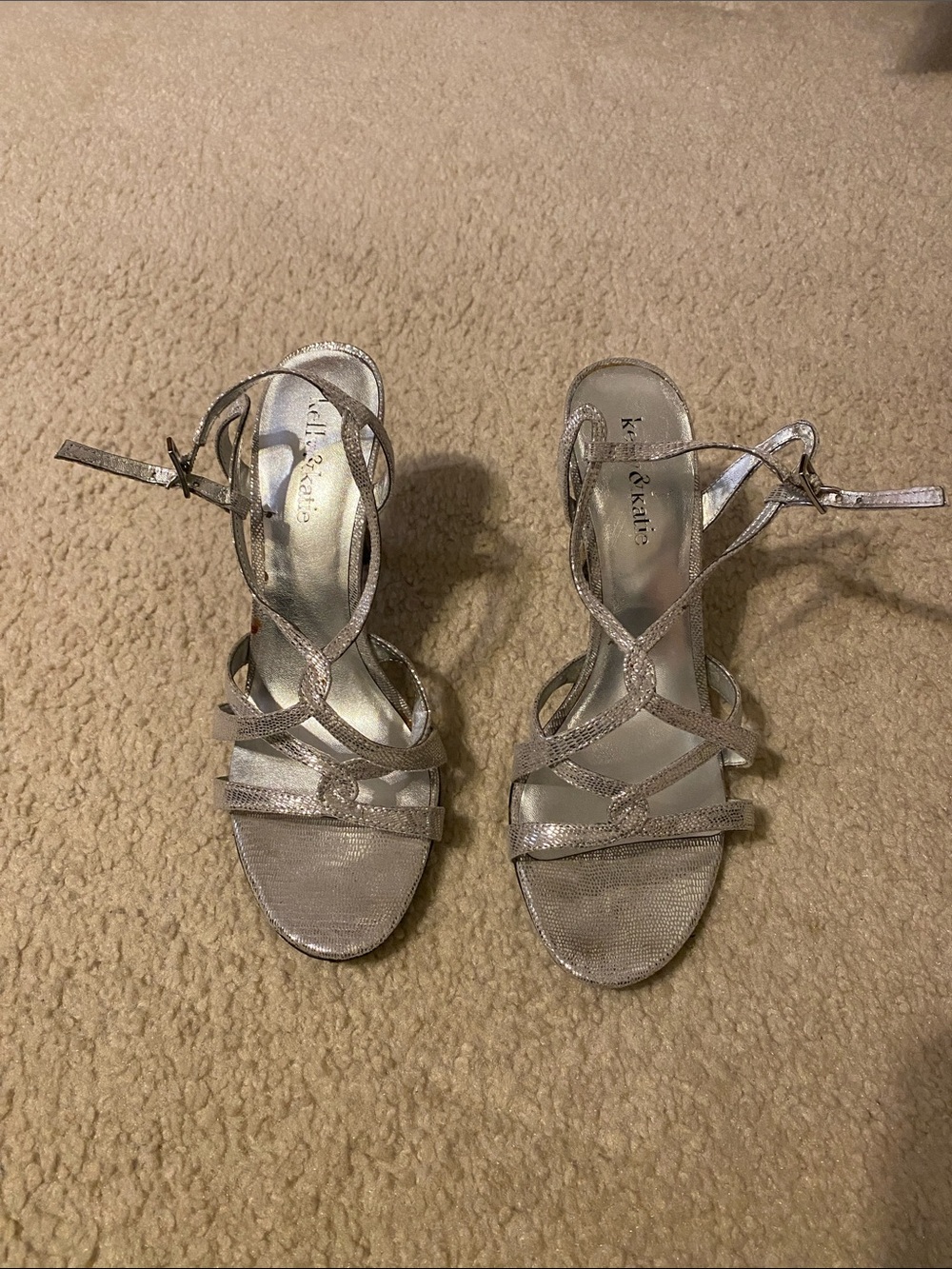 Kelly & Katie Silver Strappy Women's Sandals